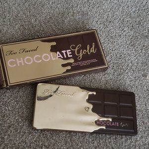 TOO FACED CHOCOLATE GOLD PELLET